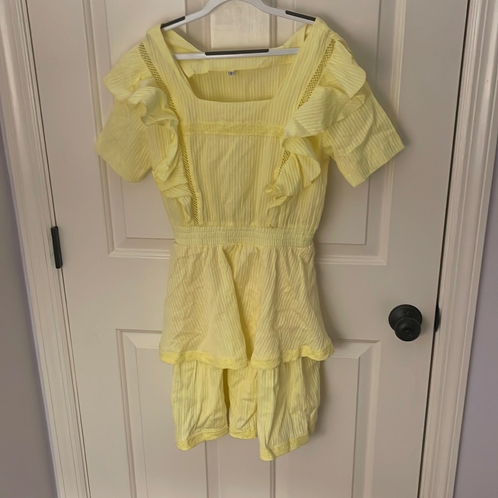 Yellow dress
